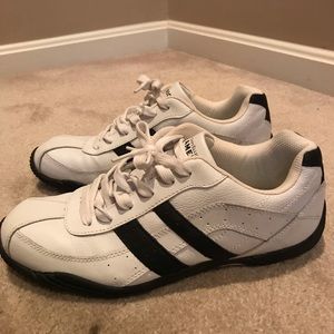 Skechers sneakers Sz 9.5 shoes Worn